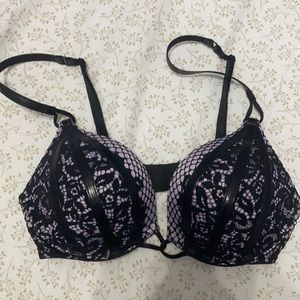 Victoria’s Secret bombshell bra
